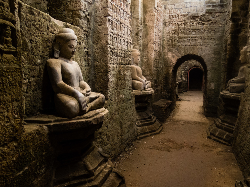 23 Images of Mrauk U, Myanmar, People, Temples and Pagodas