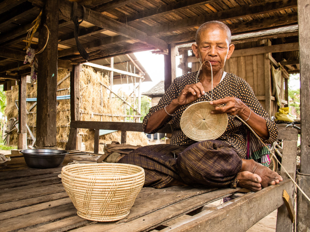 Photo: Cambodian Basket Weaver | SE Asia