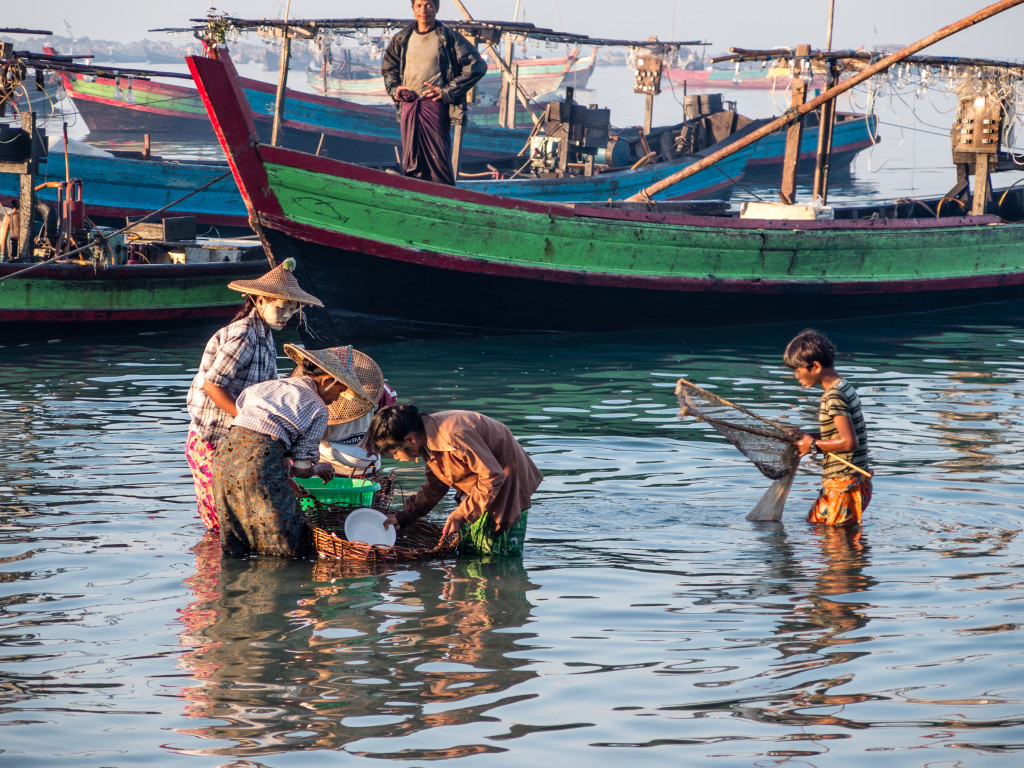 Images of a Myanmar Fishing Village