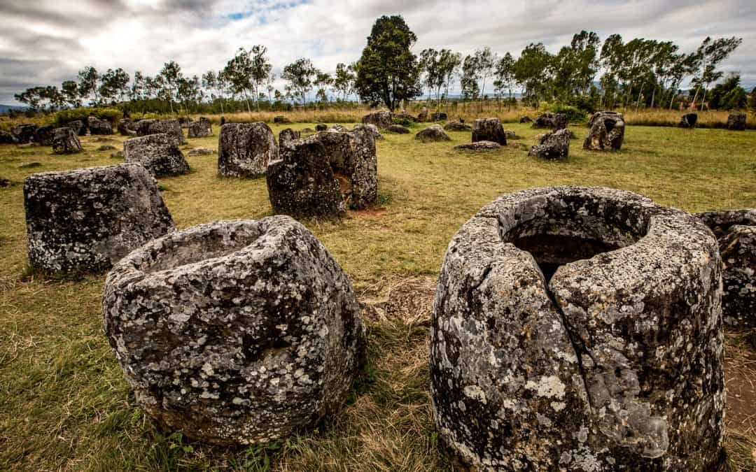 Images of Plain of Jars in Laos and Information