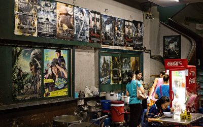 Photo: Abandoned Bangkok Theater Turns Into Makeshift Restaurant