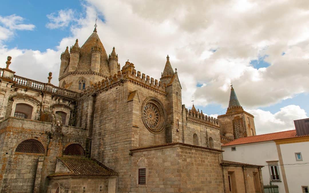 What to See When You Visit Evora, Portugal (2023)