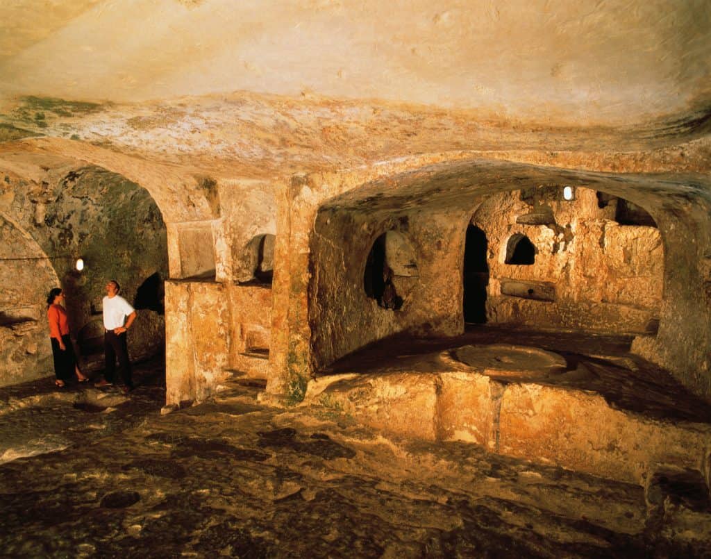 visit malta hypogeum