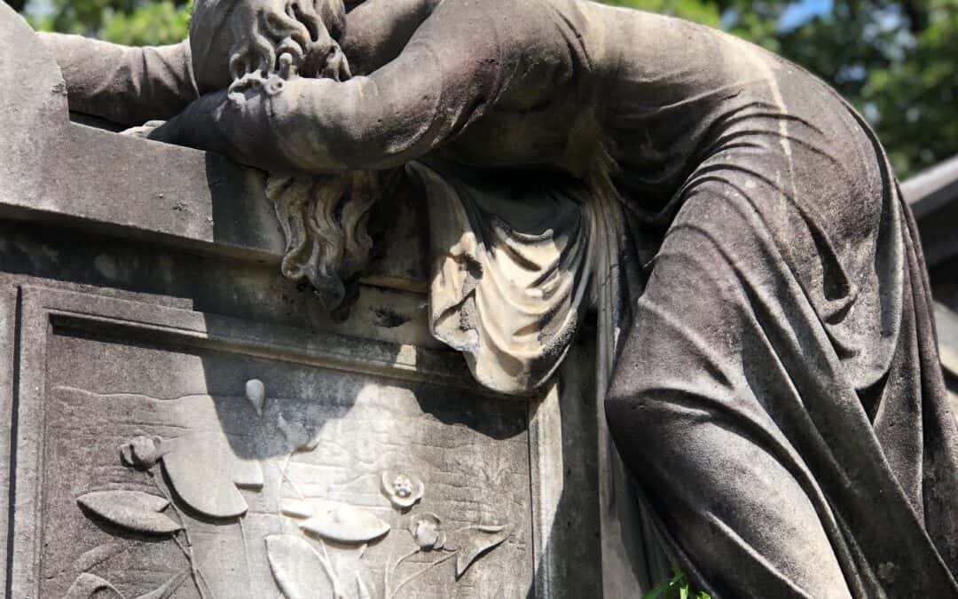 Visiting Pere Lachaise Cemetery in Paris