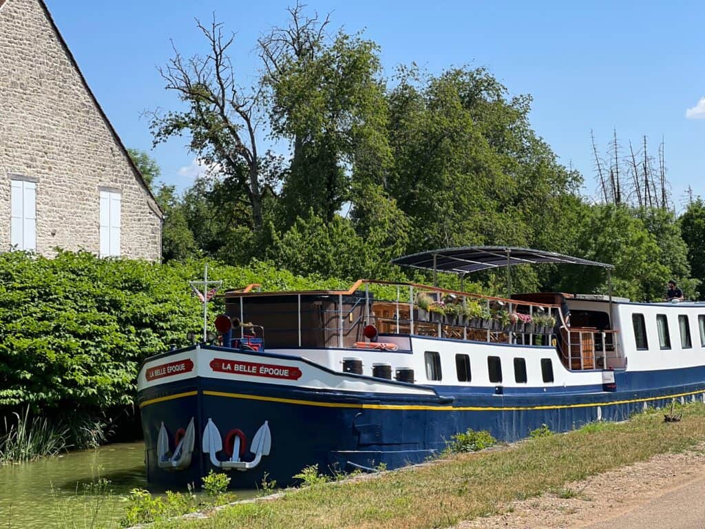 La Belle Epoque - our luxury barge in Burgundy 