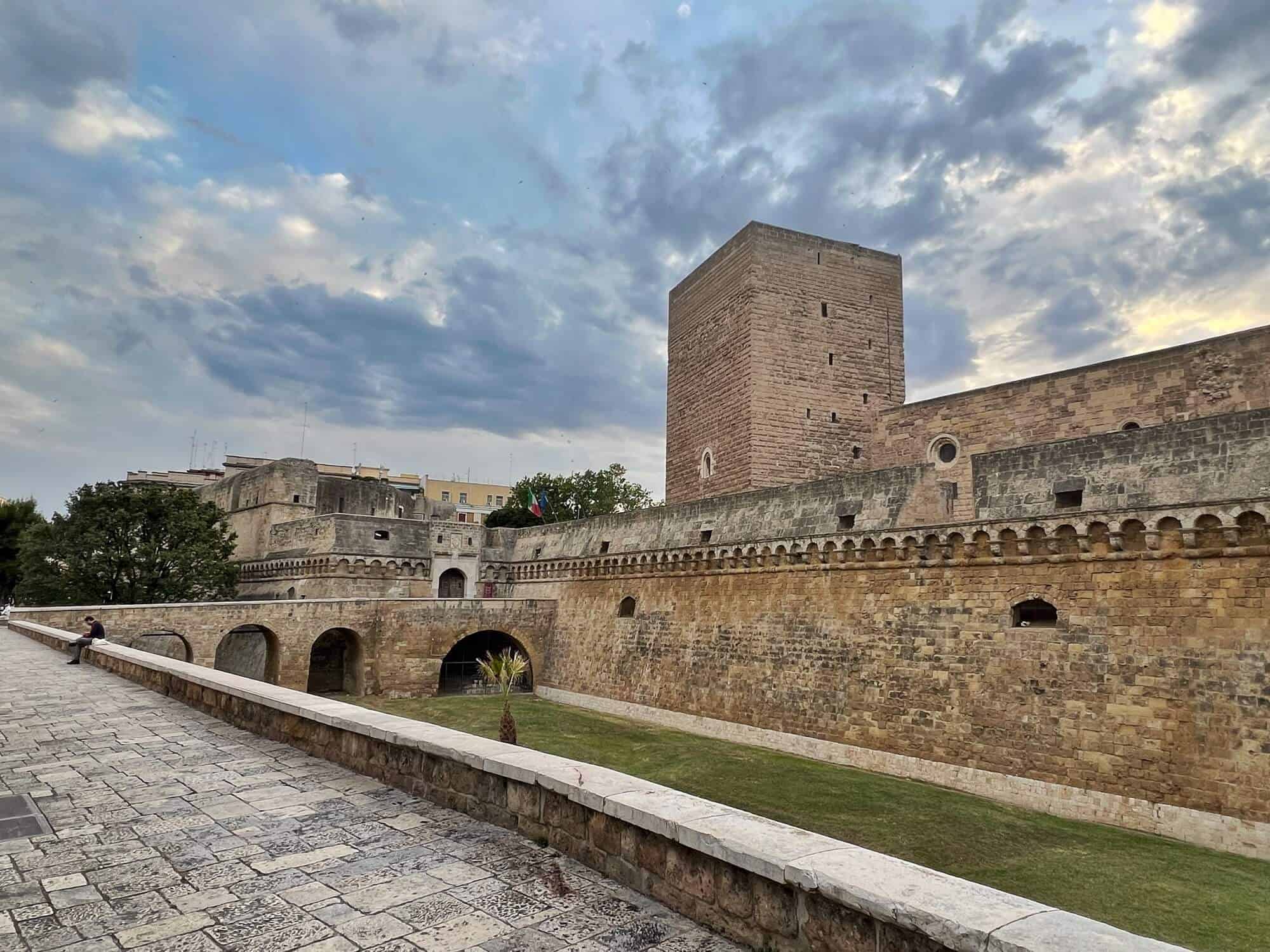 the castle walls of Bari's castle 