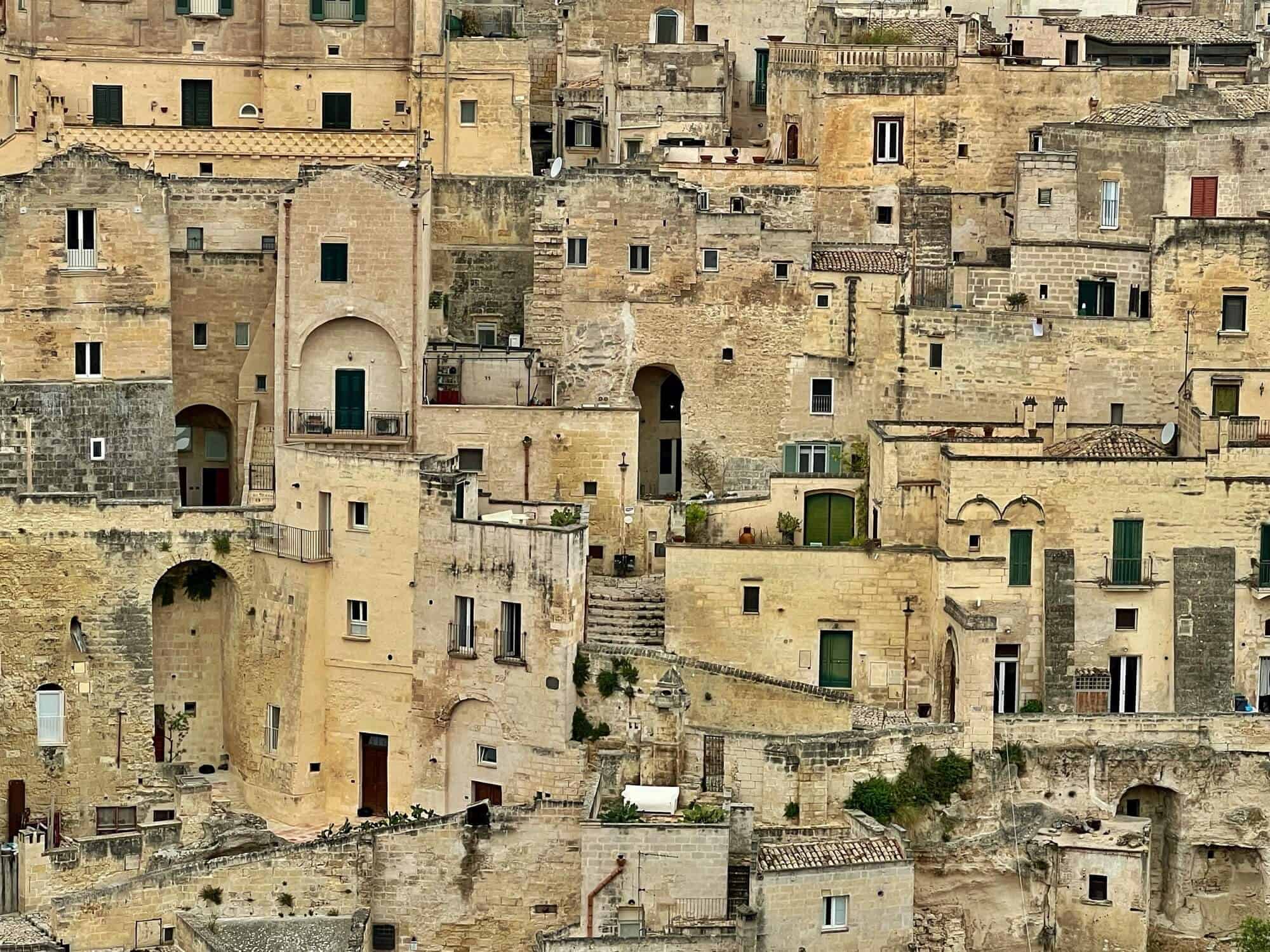 ramshackle homes within the Sassi 