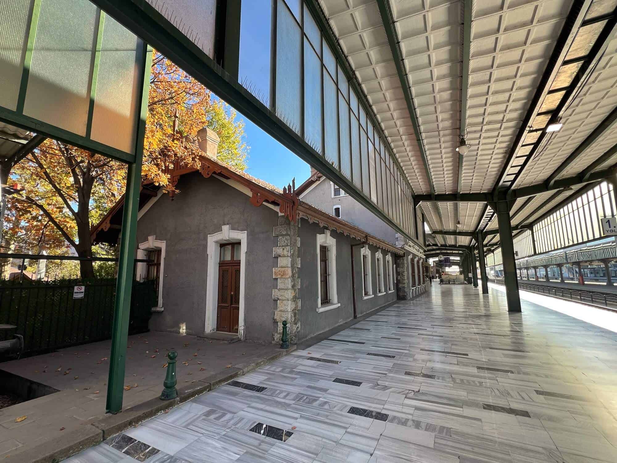 Atatürk's Residence and Railway Museum  on platform 1 at Ankara main station 