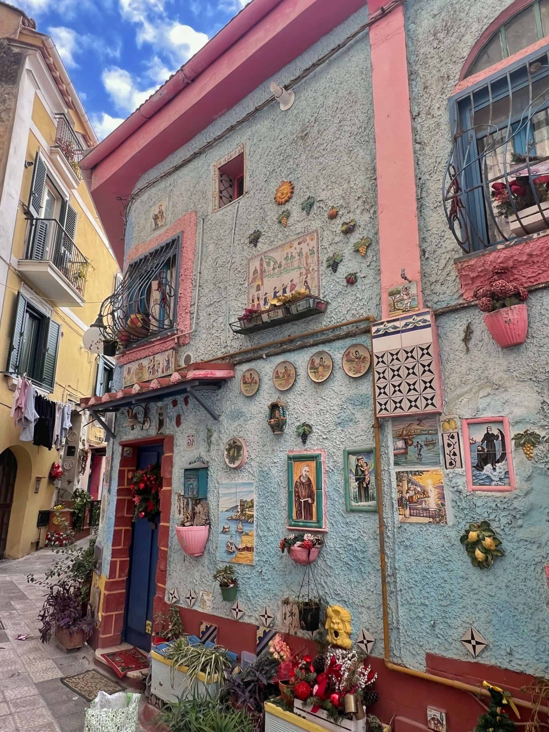 Colourful home in Vietri sul Mare 